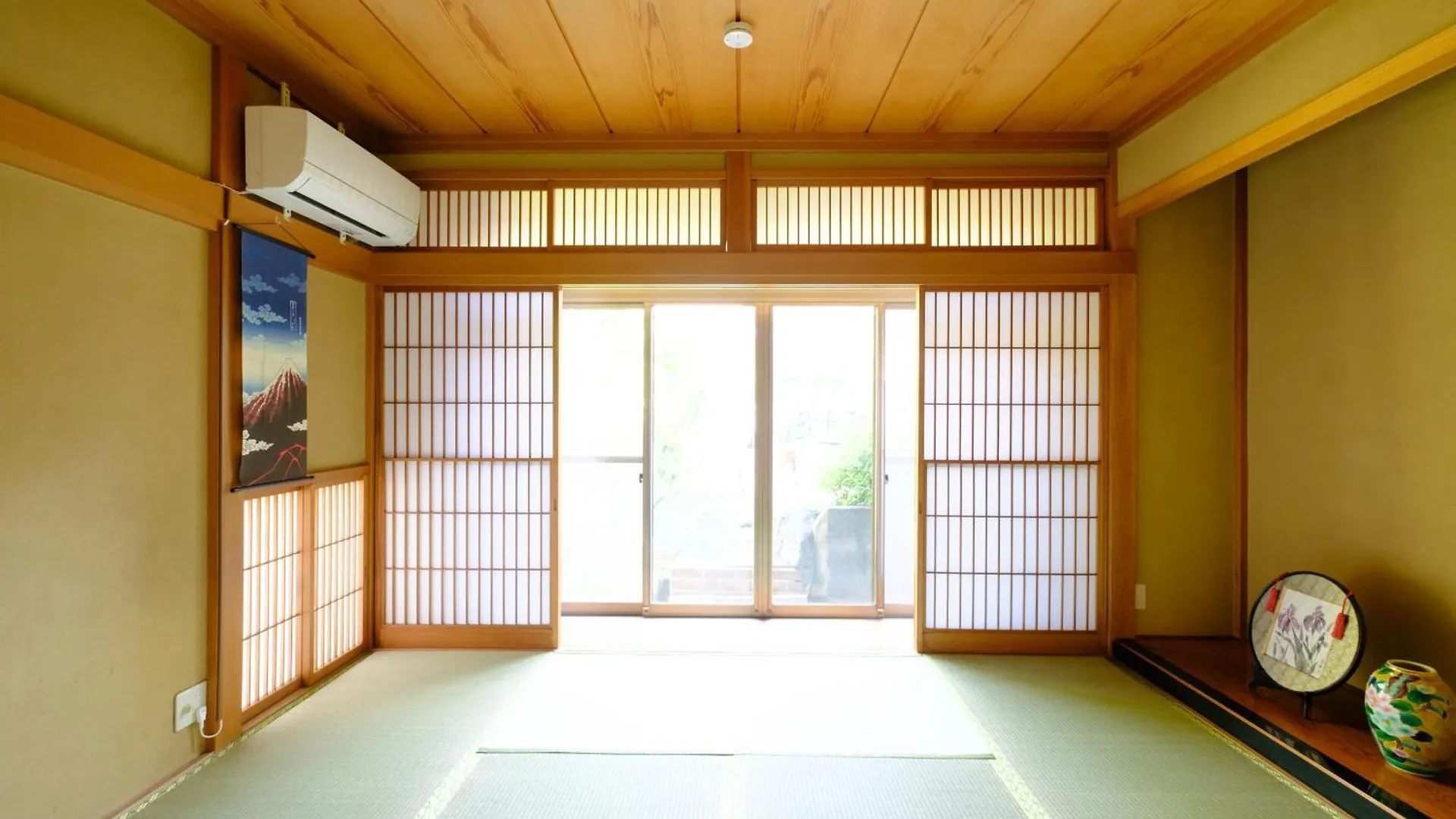 Villa Hiratsuka ツバメキタル-Vacation Stay 0*,  日本